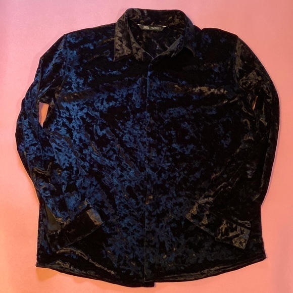 Zara black crushed velvet button down shirt, over shirt, jacket size M - Picture 3 of 8